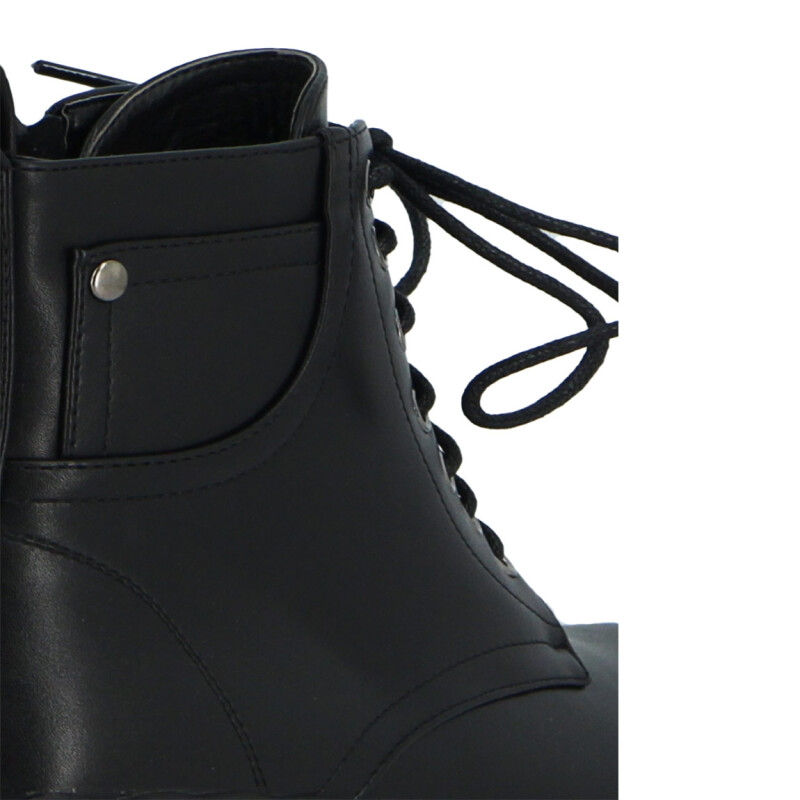 Bota Mujer Darkness Acordonada Negro