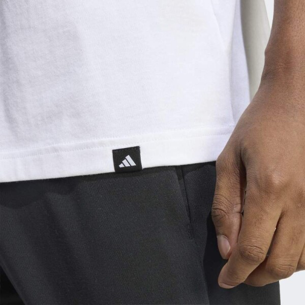 Remera Adidas Big Linear Essential Blanco