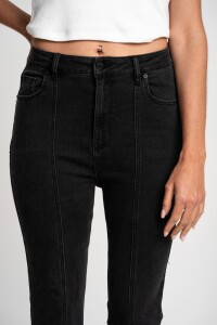 Jean Flare Negro