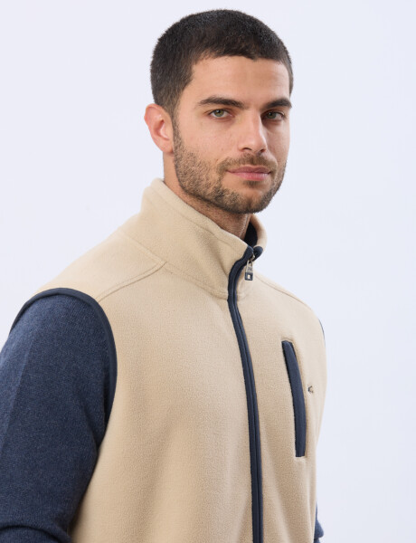 CHALECO POLAR DE ABRIGO Beige