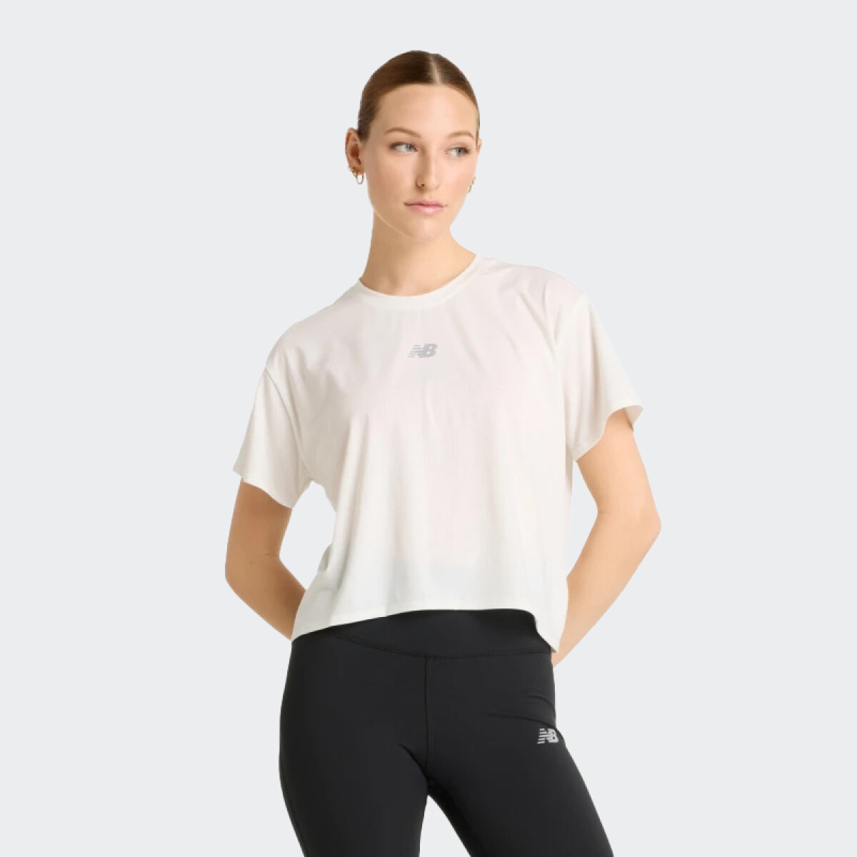 Remera New Balance Drapey Relaxed - Beige 