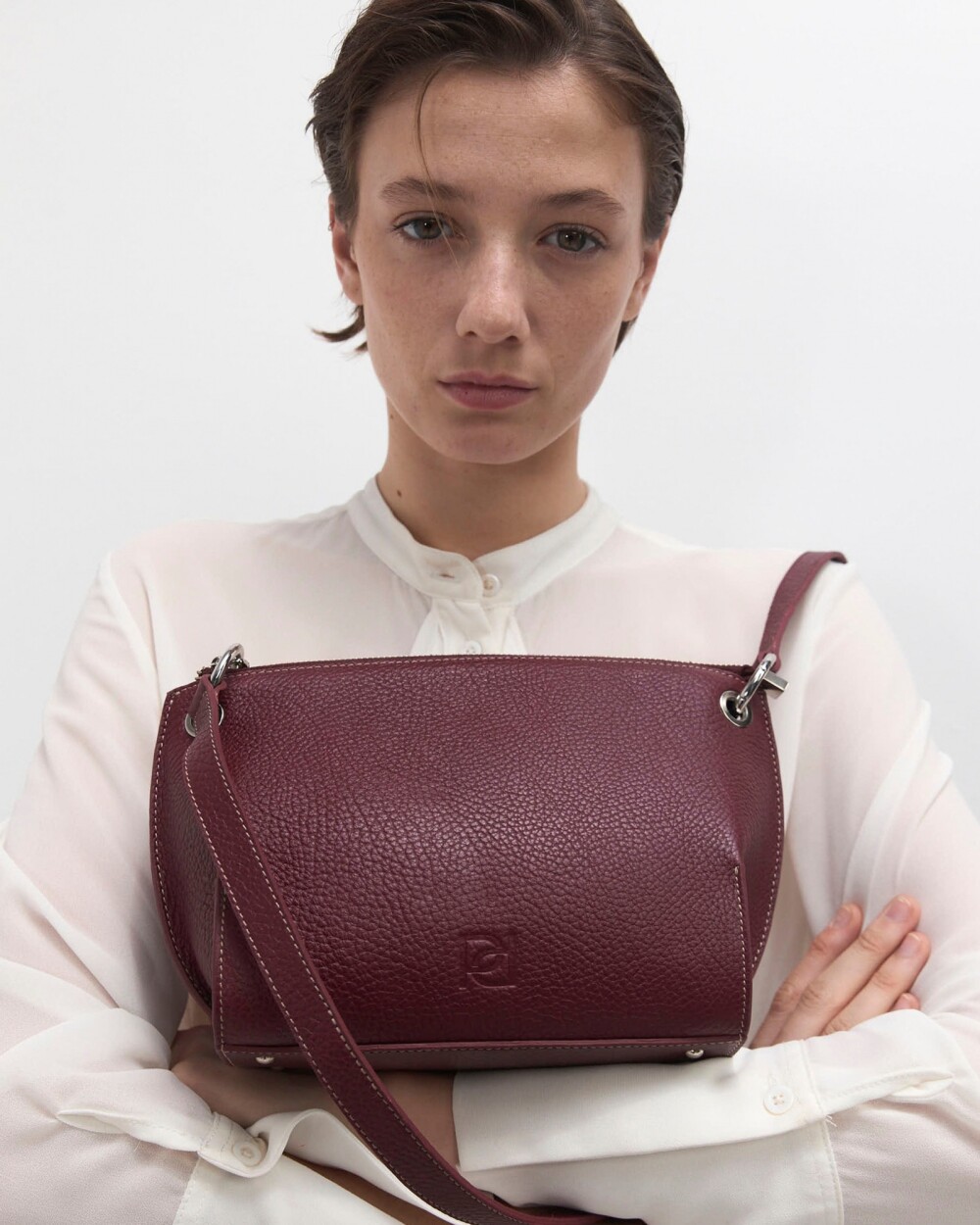 Bandolera Sauvage En Cuero Graneado Bordeaux
