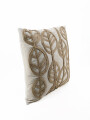 ALMOHADON BORDADO HOJAS VISON