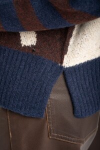 Sweater Animal Print Vaca Combinado Marrón