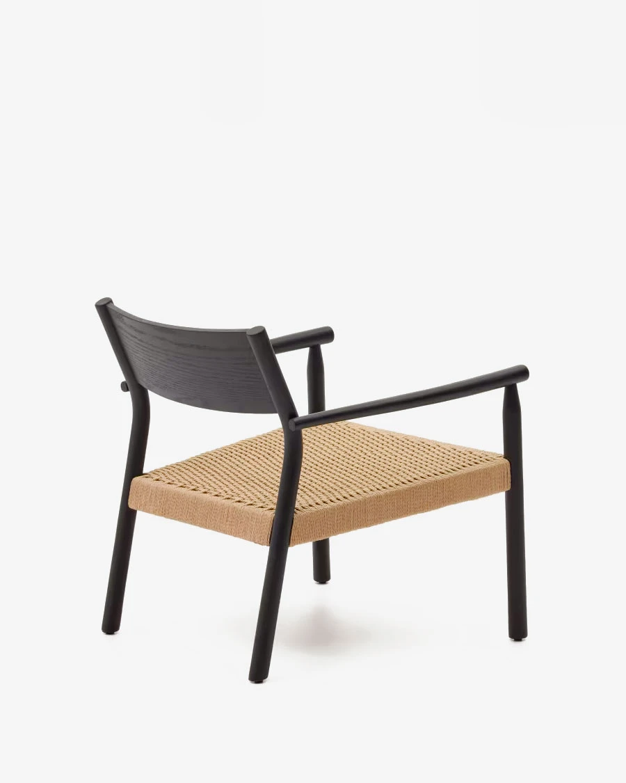 Butaca Yalia de madera maciza roble FSC 100% acabado negro y asiento de cuerda de papel