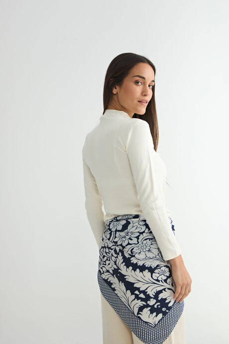 POLERA ARUM CRUDO