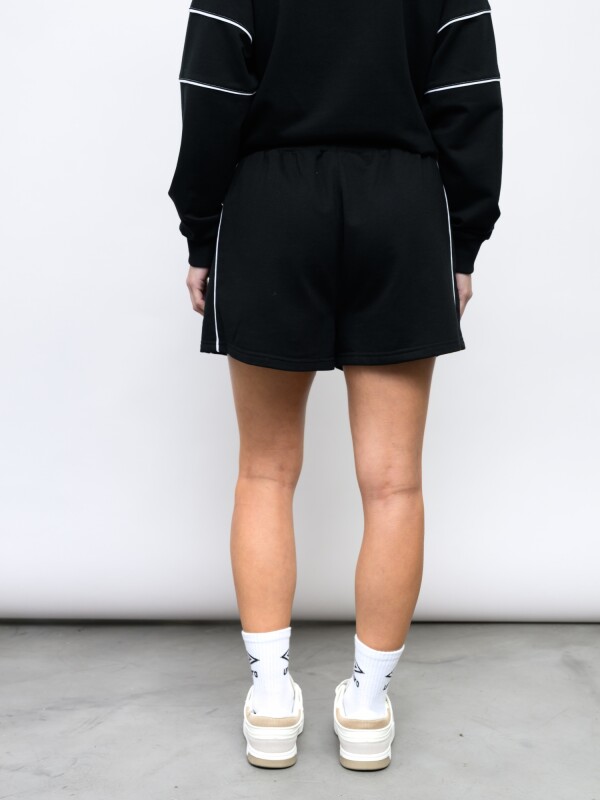 SHORT MARI Umbro Mujer 002