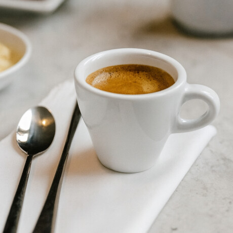 Pocillo Oval para Café de Porcelana 82 ml Pocillo Oval para Café de Porcelana 82 ml