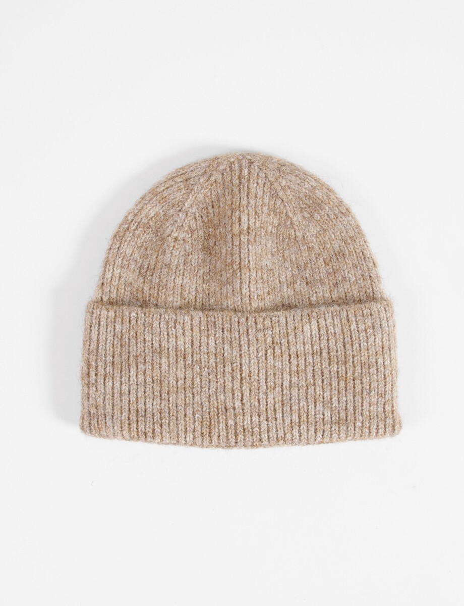 Gorro tejido ribbed - tostado 