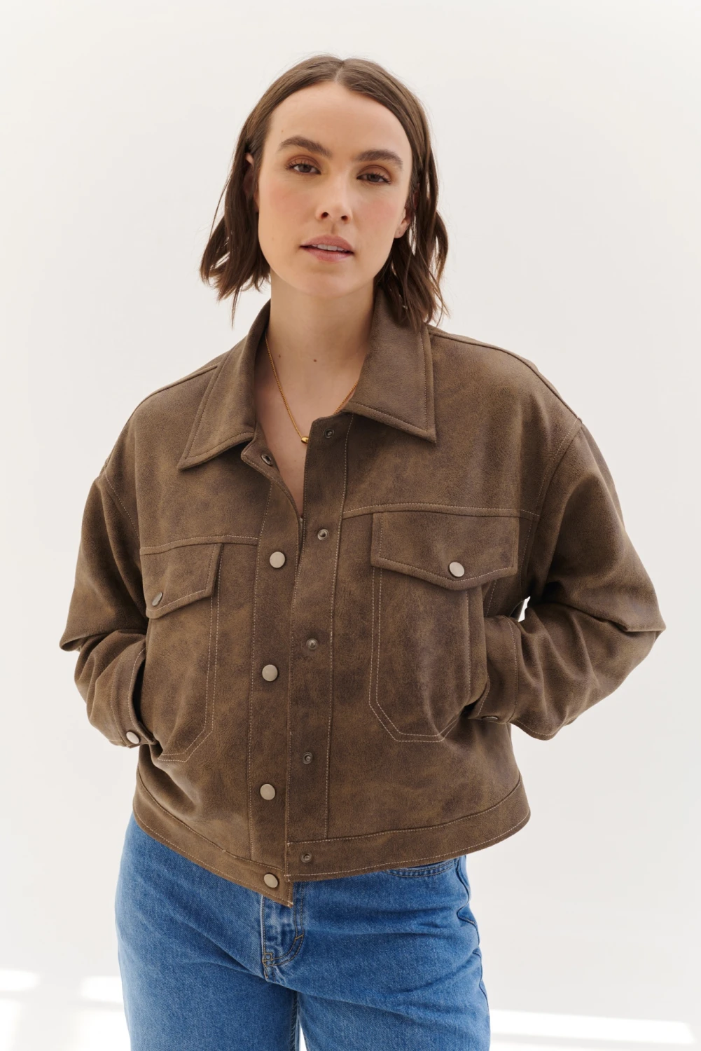 CHAQUETA VEGAN marron 4