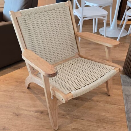 Butaca nórdica estilo Hans Wegner Butaca nórdica estilo Hans Wegner