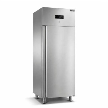 Freezer Comercial 610 Lts 1 Puerta | Kuma E1F7483N1 Freezer Comercial 610 Lts 1 Puerta | Kuma E1F7483N1