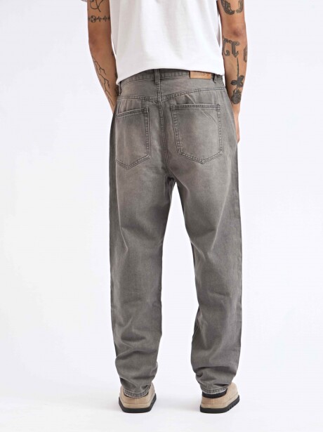 JEAN NIZA GRIS