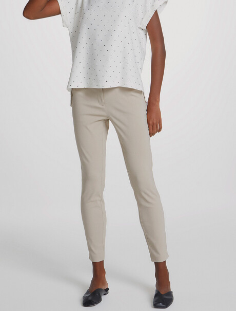 PANTALÓN BÁSICO SASTRERO BEIGE