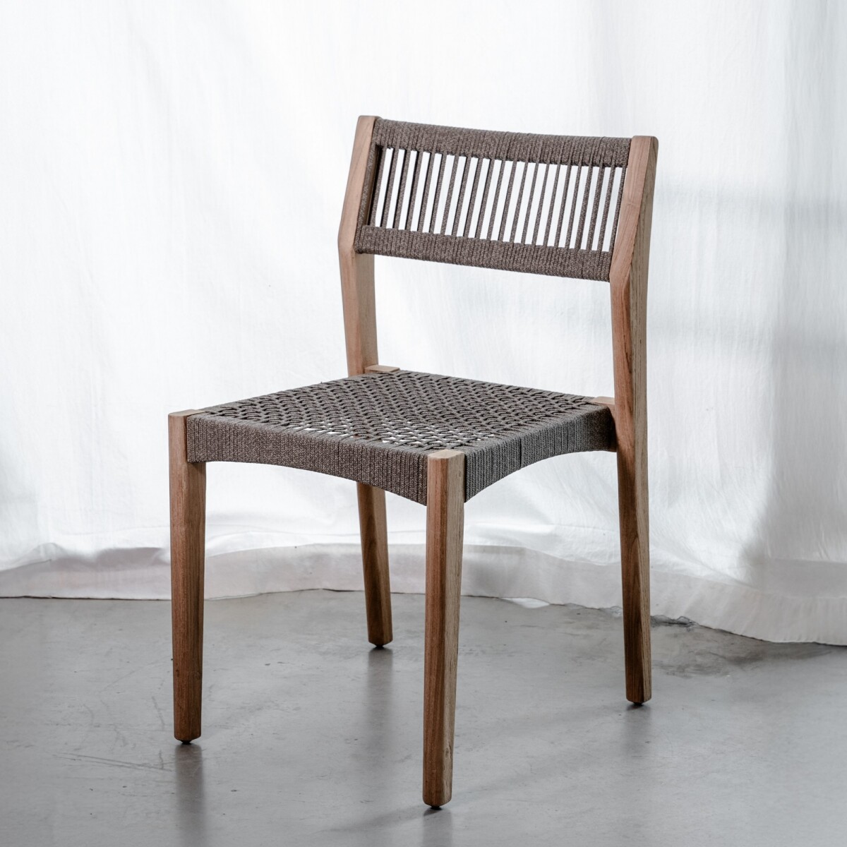 Silla interior/exterior, Alpha 