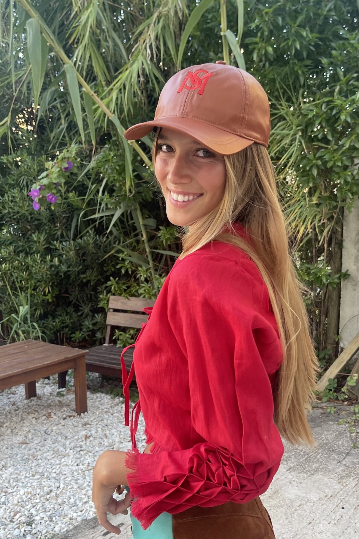 Royal Cap Camel Con Rojo