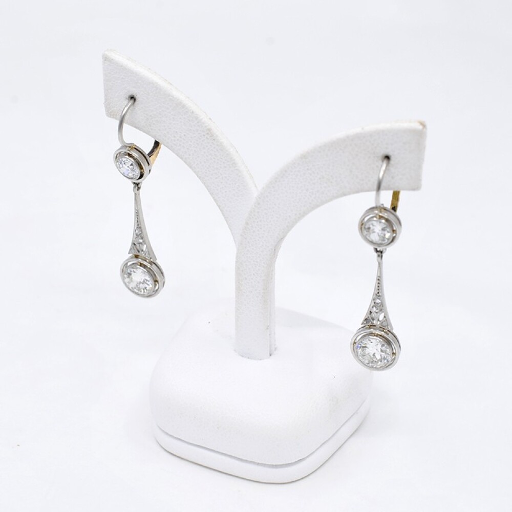 Caravanas En Oro Blanco, Brillantes Y Diamantes Caravanas En Oro Blanco, Brillantes Y Diamantes