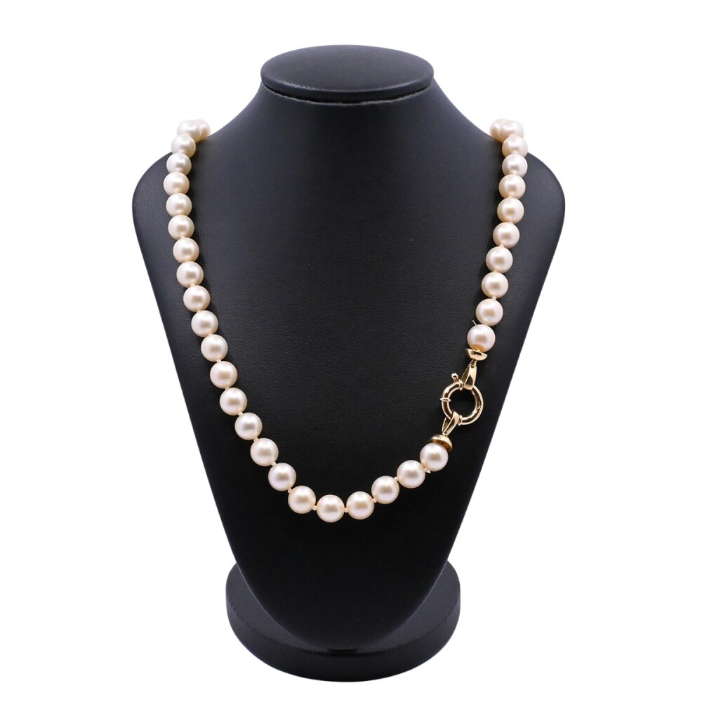 Collar de perlas de cultivo y argolla oro 18k marinera. Collar de perlas de cultivo y argolla oro 18k marinera.