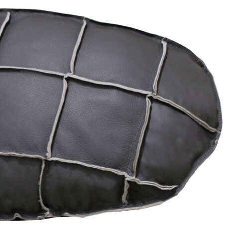 Almohadion Cuero 76x35cm oval grande Gris