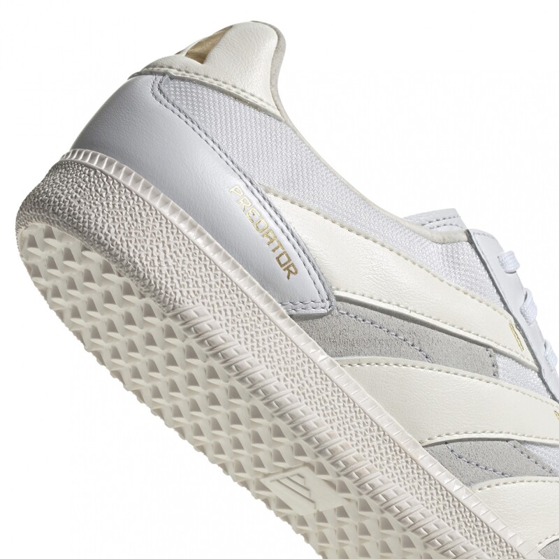 adidas PREDATOR FREESTYLE INDOOR SOCCER 000