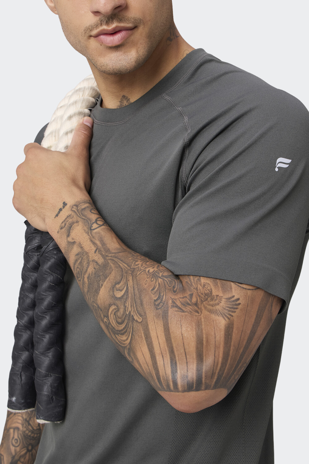 Remera Fabletics The Training Day Gris