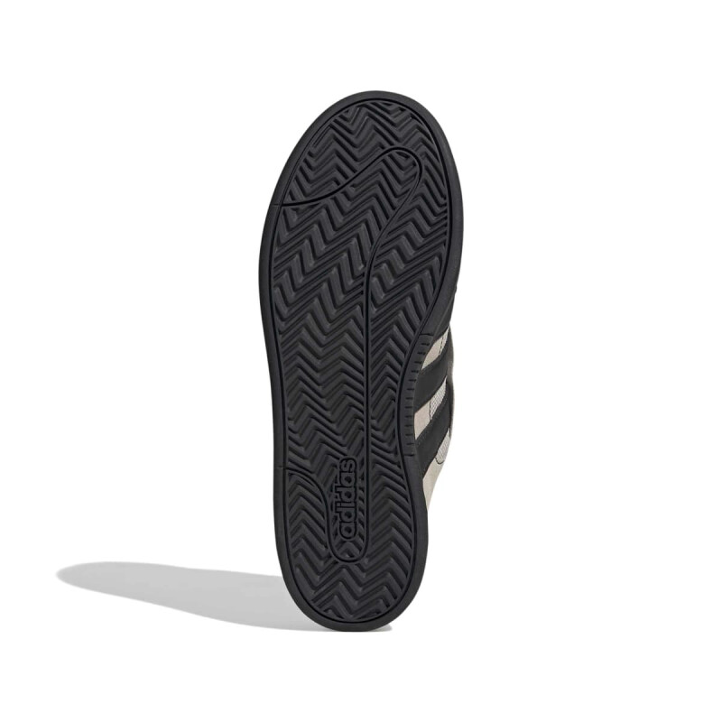 CHAMPIONES ADIDAS GC SK8 HOMBRE HQ7370 Beige-negro