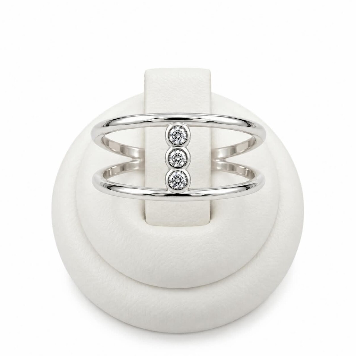 Anillo doble con piedras al centro 