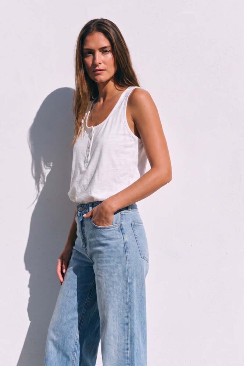 Musculosa Con Botones Algodón Nacar