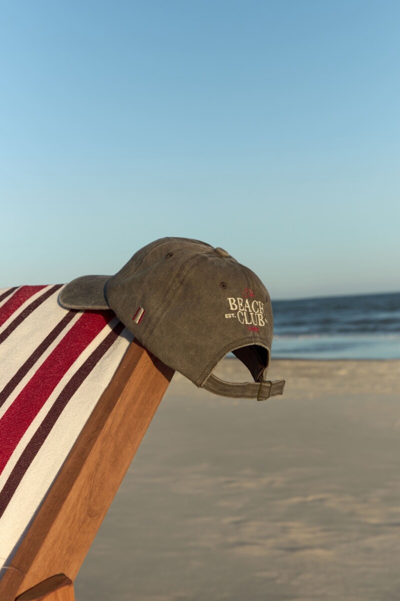 Cap The Beach Club chocolate