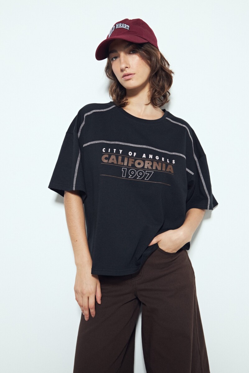 REMERA MAGNOLIO Negro