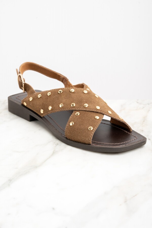 Sandalia Gamuza Tachas Camel