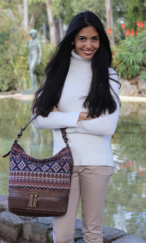 CARTERA BOHO EMILIA DISEÑO ÉTNICO Y TABACO