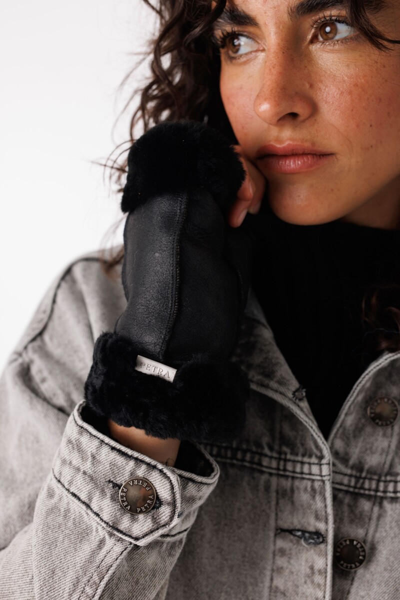 Guantes Leather Furrys Negro