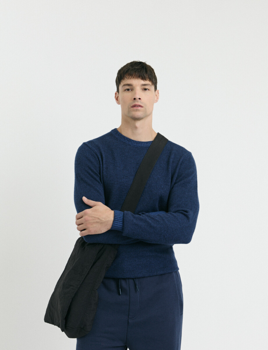 470586 SWEATER FERAUD Azul