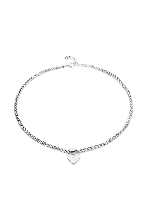 COLLAR DE ALEACIÓN DE METALES BAÑADO EN PLATA DE LEY CON DETALLE DE CORAZÓN Colgante