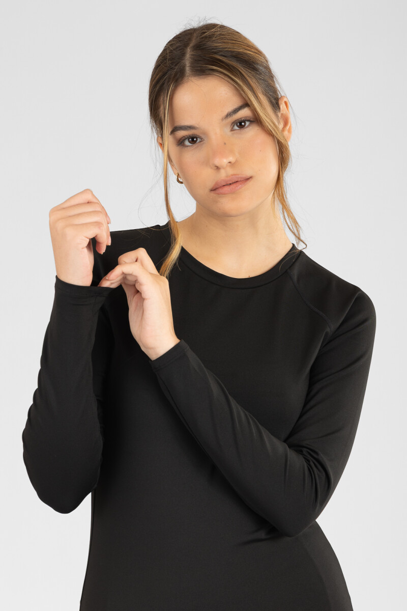Remera manga larga fit Negro