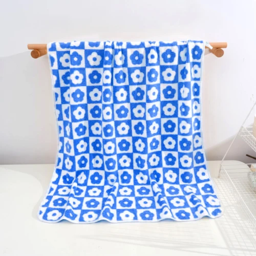 Toalla De Baño Floreada - Azul Toalla De Baño Floreada - Azul