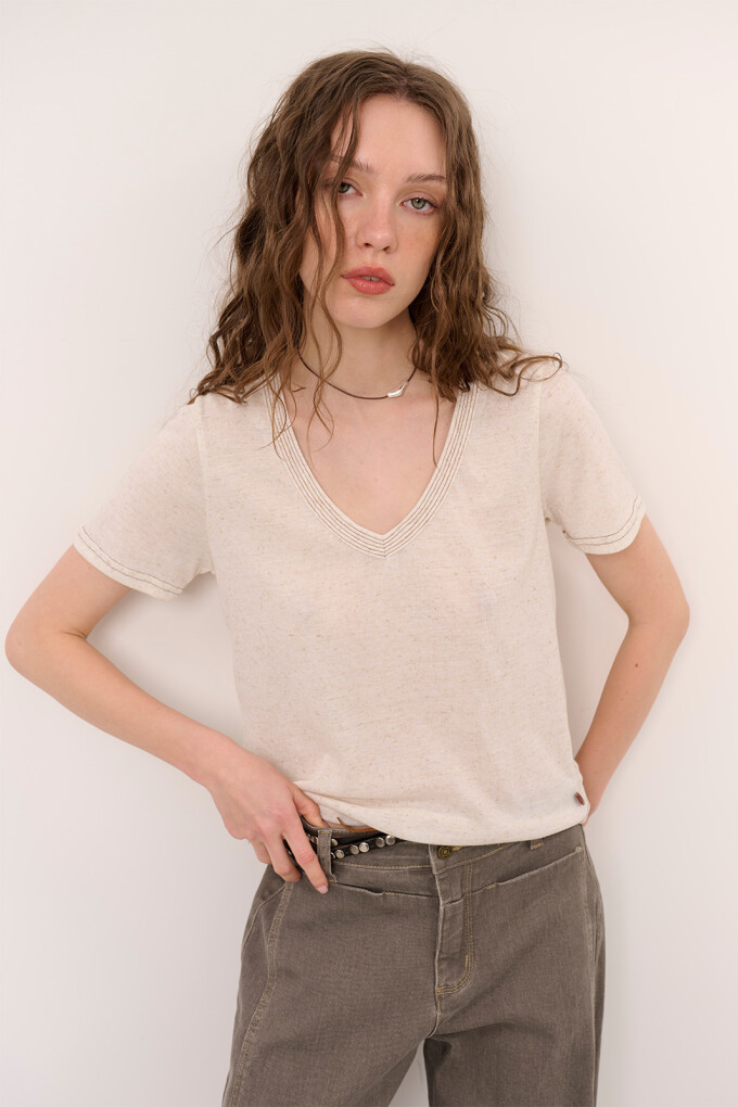 REMERA QUINTO BEIGE
