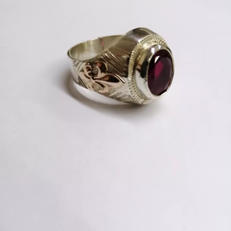 Anillo sello caballero con piedra oval Anillo sello caballero con piedra oval