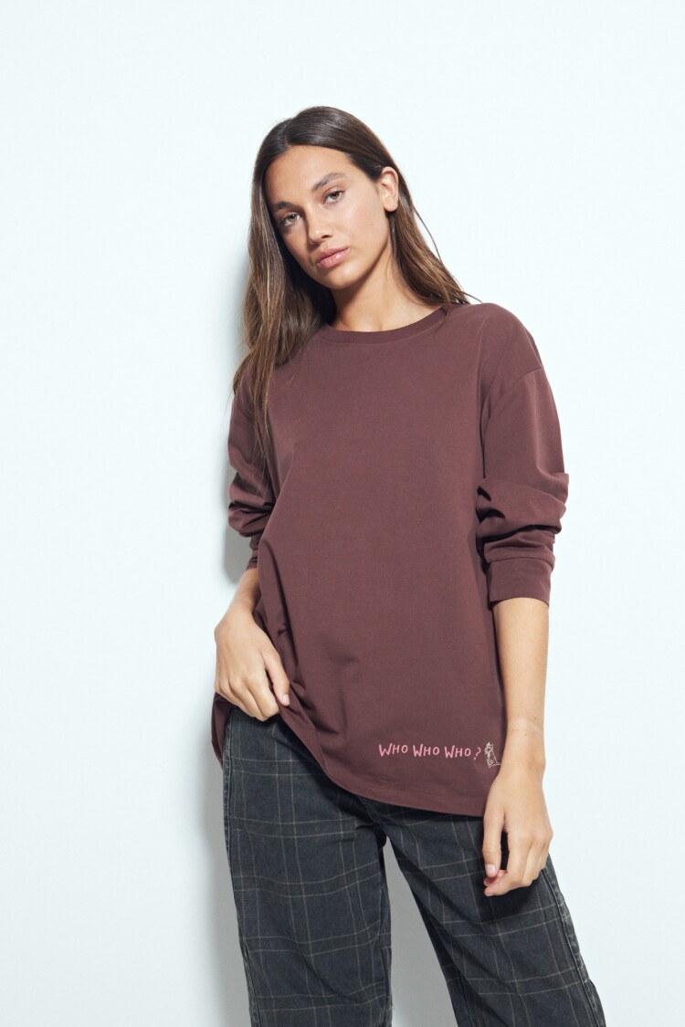 REMERA DOGS OUT Chocolate