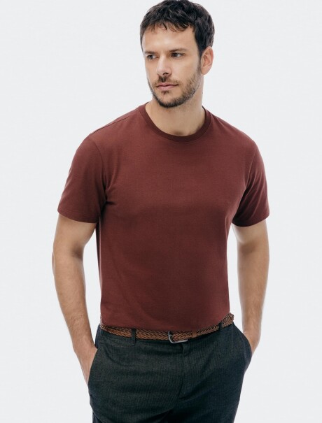 CAMISETA BÁSICA MANGA CORTA MARRÓN