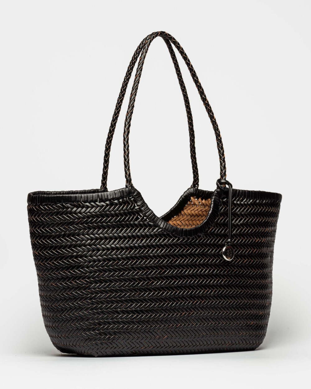 Bolso Ipanema en cuero curtido natural Negro