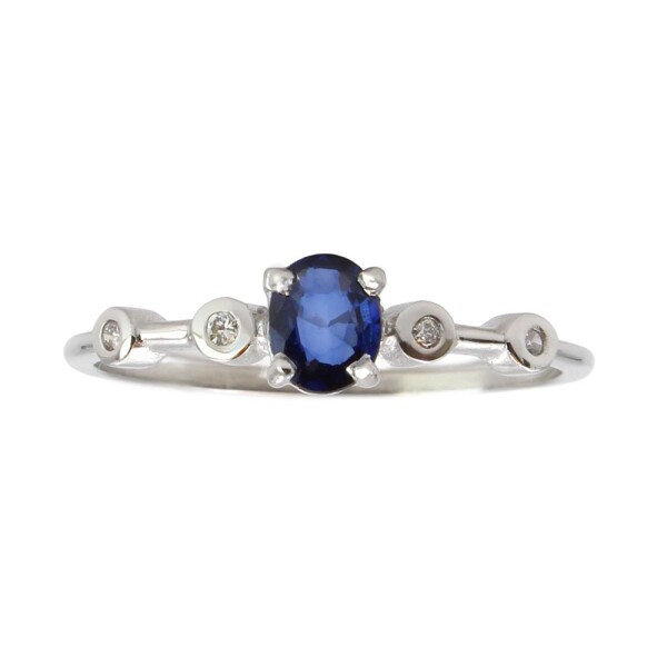 Anillo Astra de oro blanco 18k con zafiro y brillantes Anillo Astra de oro blanco 18k con zafiro y brillantes