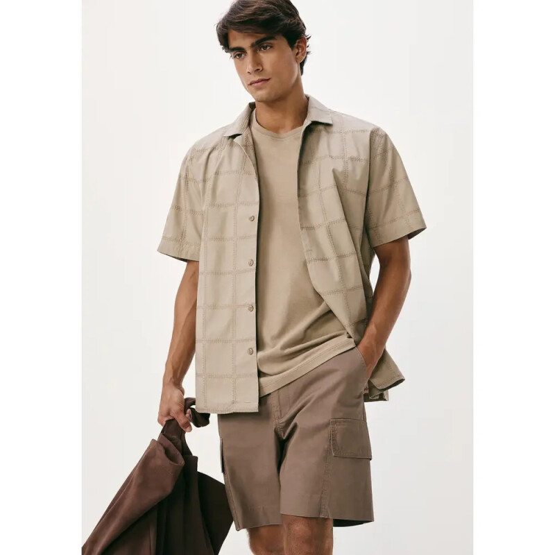 CAMISETA MM MASC OLIVA CLARO