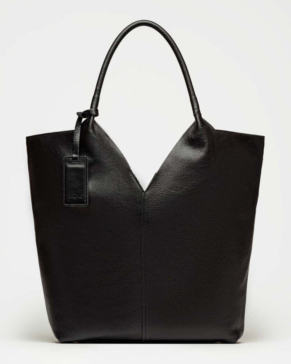 Bolso Loto En Cuero Liso Satinado Negro