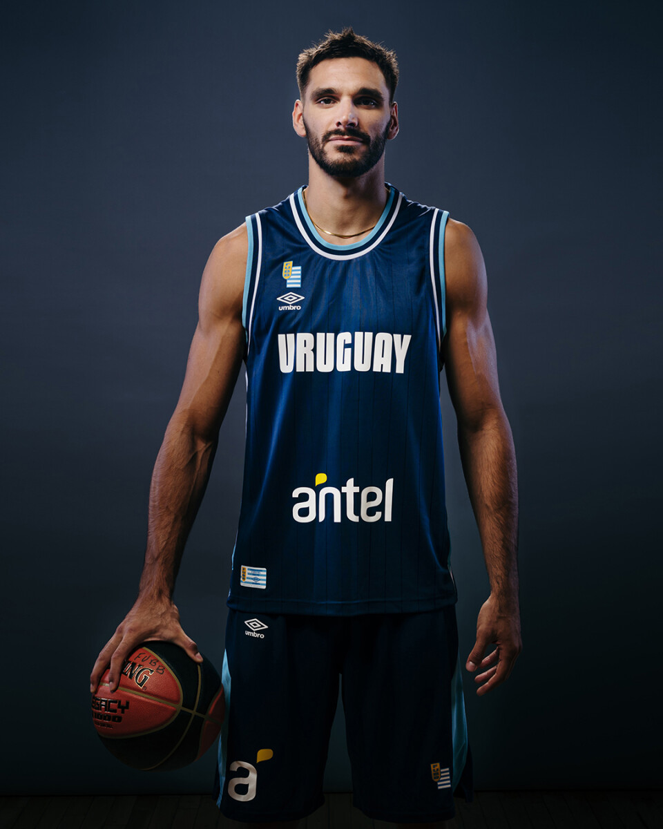 CAMISETA BASKET URUGUAY ALTERNAT Umbro Hombre - S01 