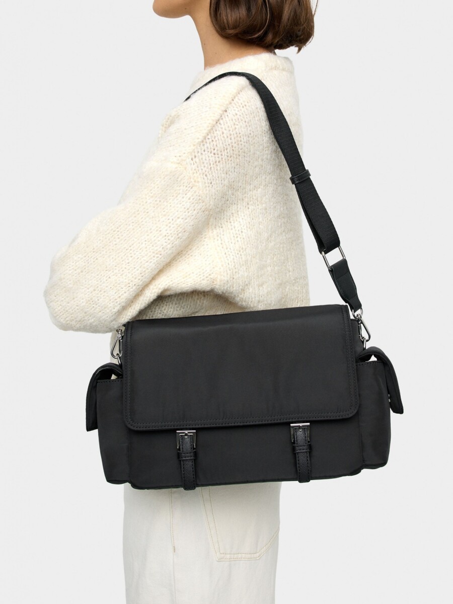 Bolso Bandolera De Nylon Con Solapa negro