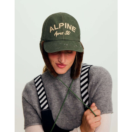 Gorra Con Orejeras Combinacion Bicolor