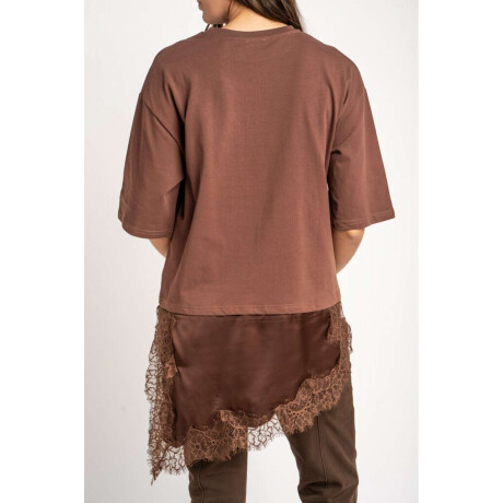 Remera Ruedo Saten Marron