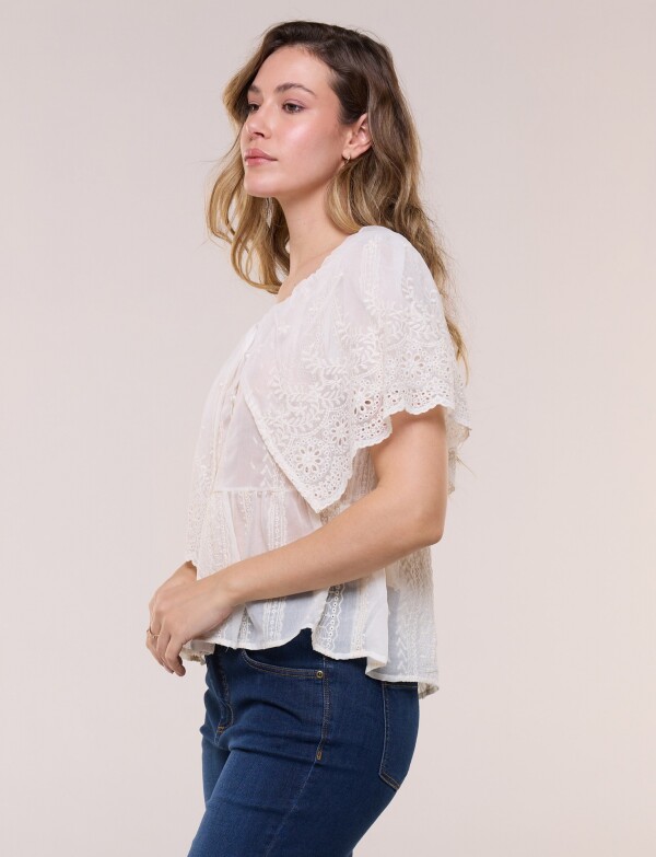 Blusa Puntilla BEIGE CLARO